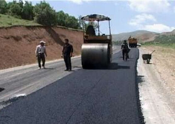 آسفالت راه‌های روستایی در قالب طرح ابرار