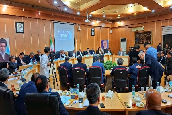 وزارت تعاون کارخانه‌ساز نیست؛ انتظار ساخت پتروشیمی از ما نداشته باشید